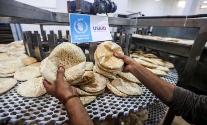 نهاية دعم الخبز في غزة .. خطة أممية للتحول إلى " السوق الحر" وسط مخاوف غذائية