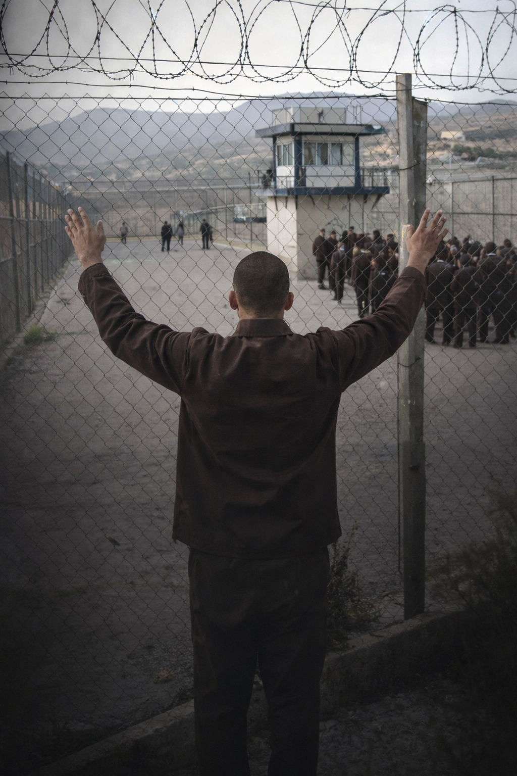 في أول أيام الشهر الفضيل.. أسرى فلسطينيون يُفاجَأون ببدء رمضان داخل السجون